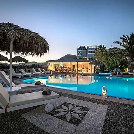 Pantheon Hotel 4*